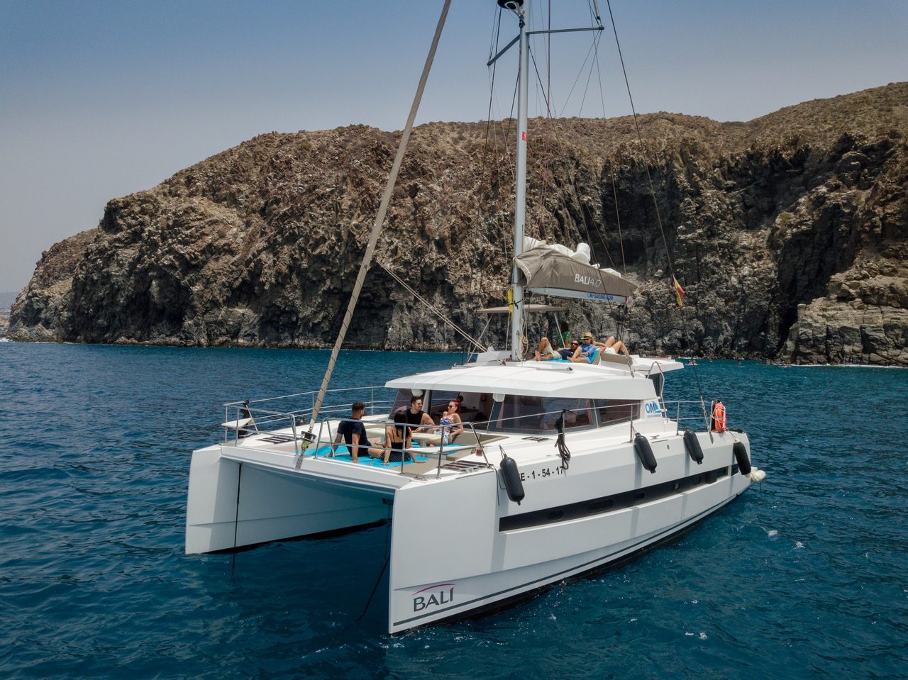 Nereus, catamarán de lujo Bali 4.0, para eventos privados y celebraciones en Marbella